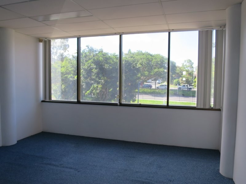 Units 7,9,10-12/84 Wembley Road, Logan Central QLD 4114