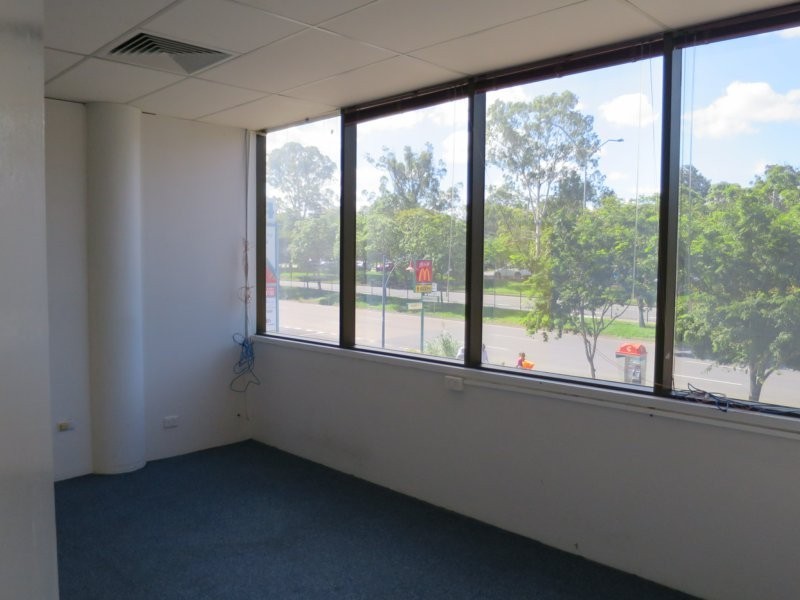 Units 7,9,10-12/84 Wembley Road, Logan Central QLD 4114