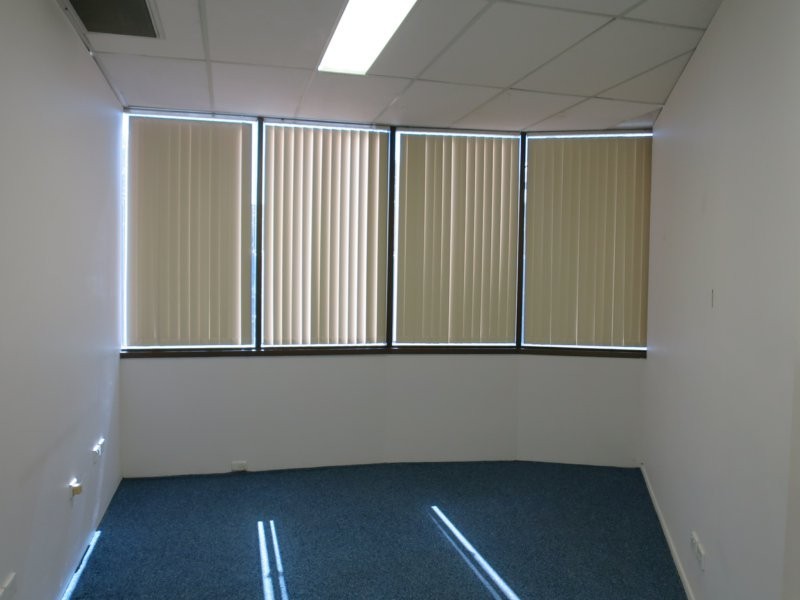 Units 7,9,10-12/84 Wembley Road, Logan Central QLD 4114