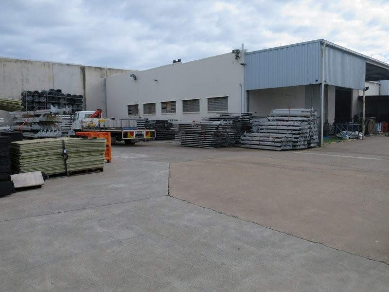 153 North Road, Woodridge QLD 4114