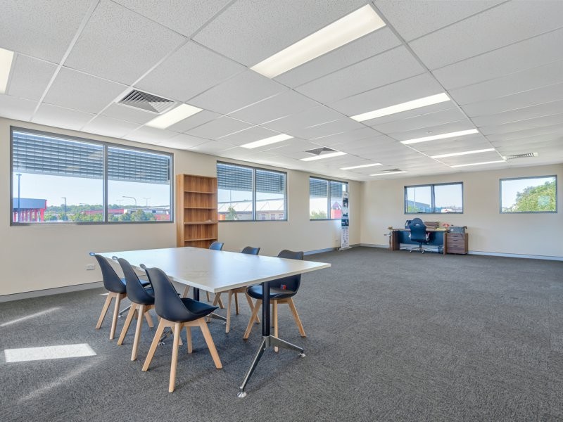 2 Siltstone Place, Berrinba QLD 4117