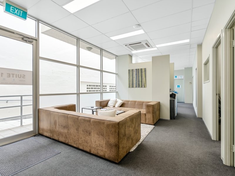 92 Cleveland Street, Greenslopes QLD 4120