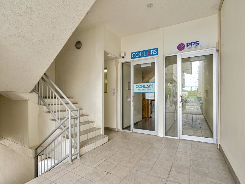 92 Cleveland Street, Greenslopes QLD 4120