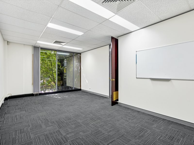 1 & 2/33 Sanders Street, Upper Mount Gravatt QLD 4122