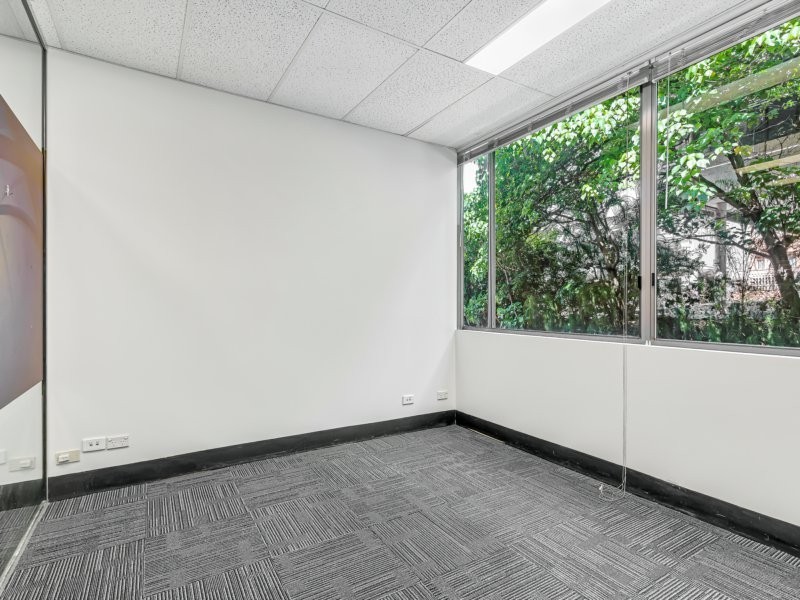 1 & 2/33 Sanders Street, Upper Mount Gravatt QLD 4122