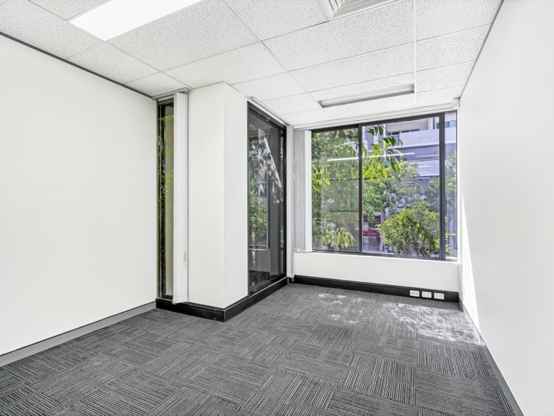 1 & 2/33 Sanders Street, Upper Mount Gravatt QLD 4122