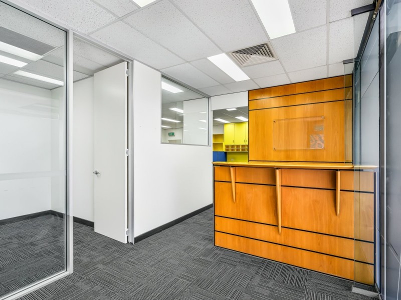 1 & 2/33 Sanders Street, Upper Mount Gravatt QLD 4122