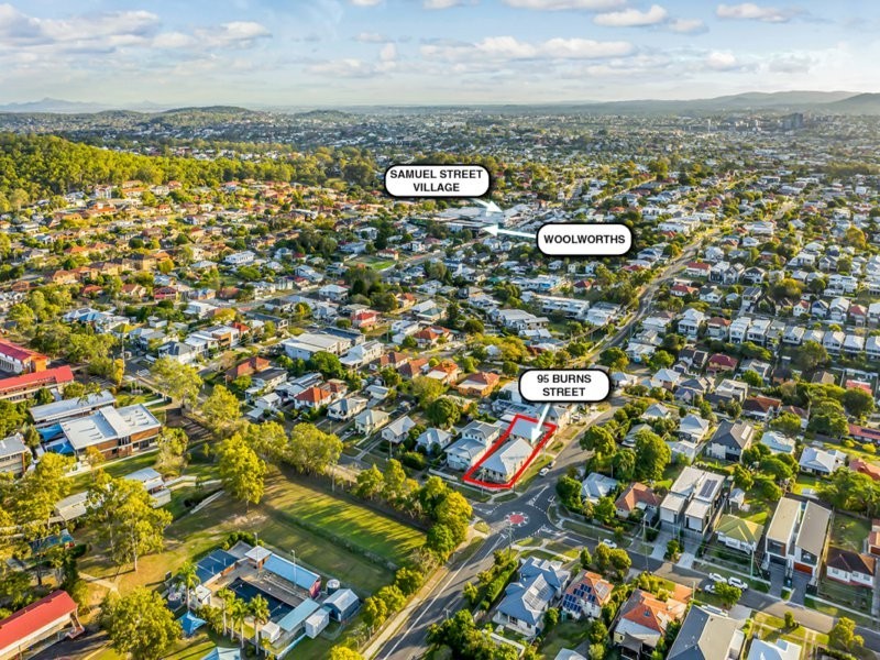 95 Burn Street, Camp Hill QLD 4152