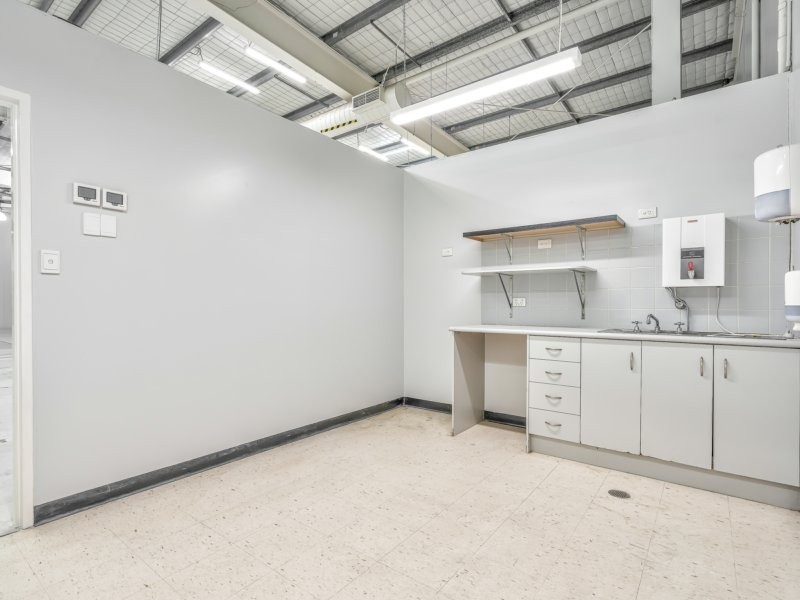 138-142 Kingston Road, Underwood QLD 4119