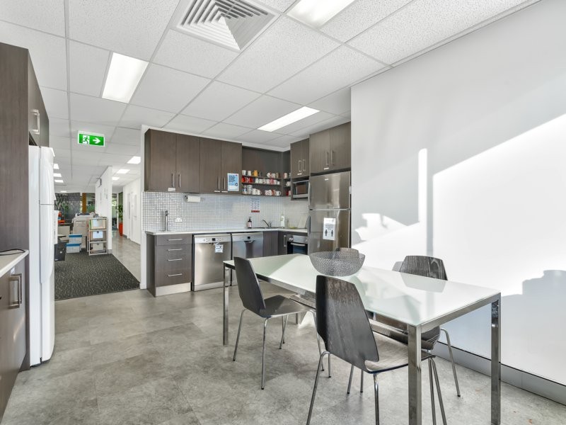 3/29 Woodstock Road, Toowong QLD 4066