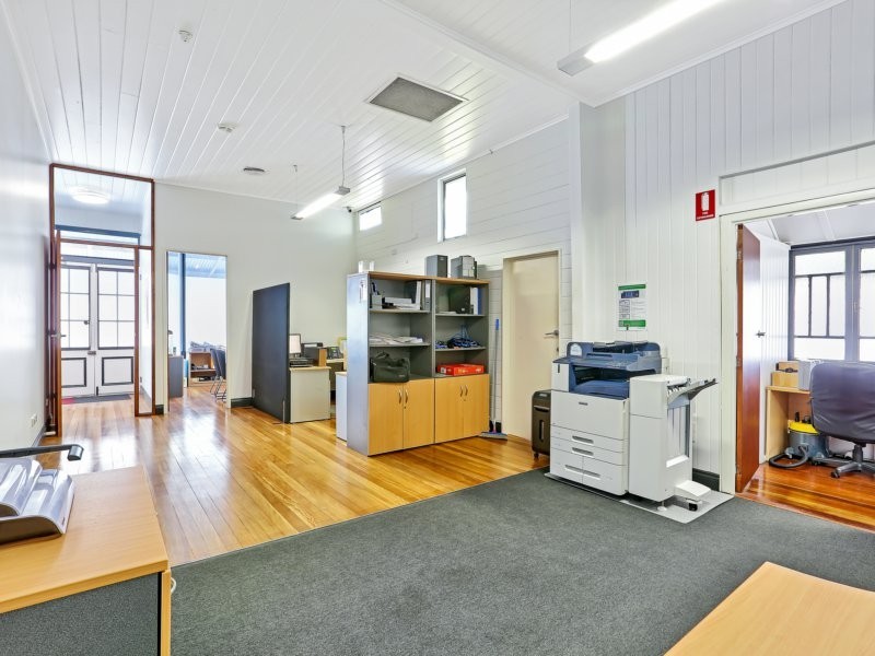 483 Milton Road, Auchenflower QLD 4066