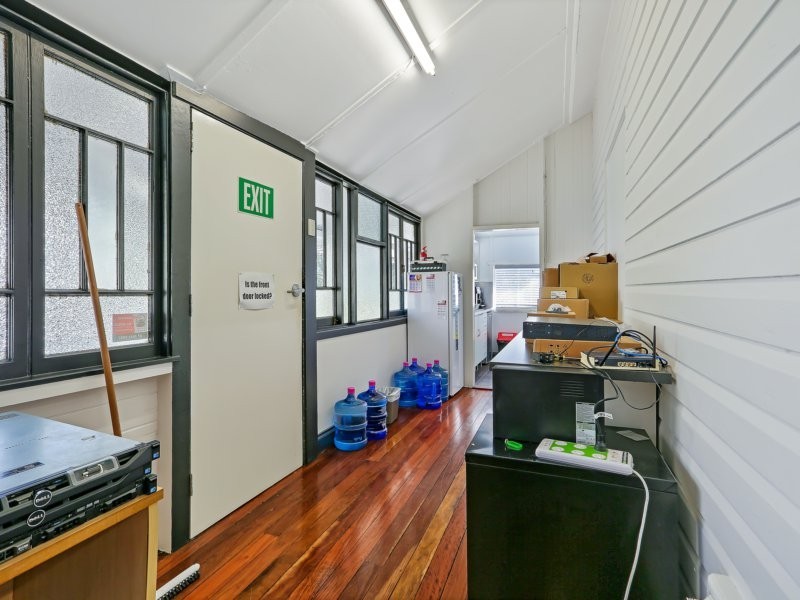 483 Milton Road, Auchenflower QLD 4066