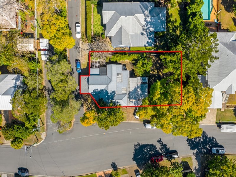 1 Fairley Street, Indooroopilly QLD 4068