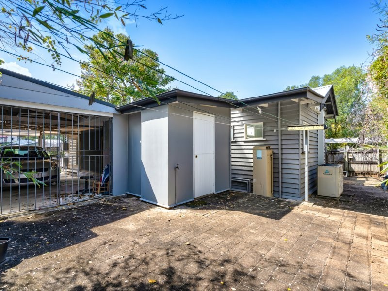 1 Fairley Street, Indooroopilly QLD 4068