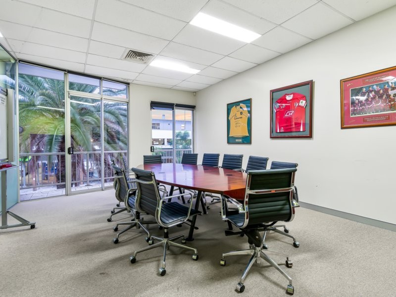 15 Harries Road, Coorparoo QLD 4151