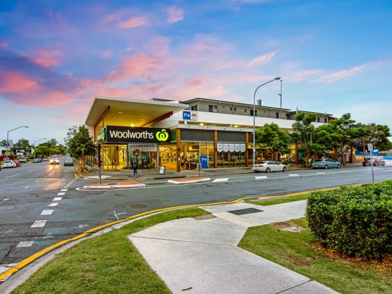 15 Harries Road, Coorparoo QLD 4151