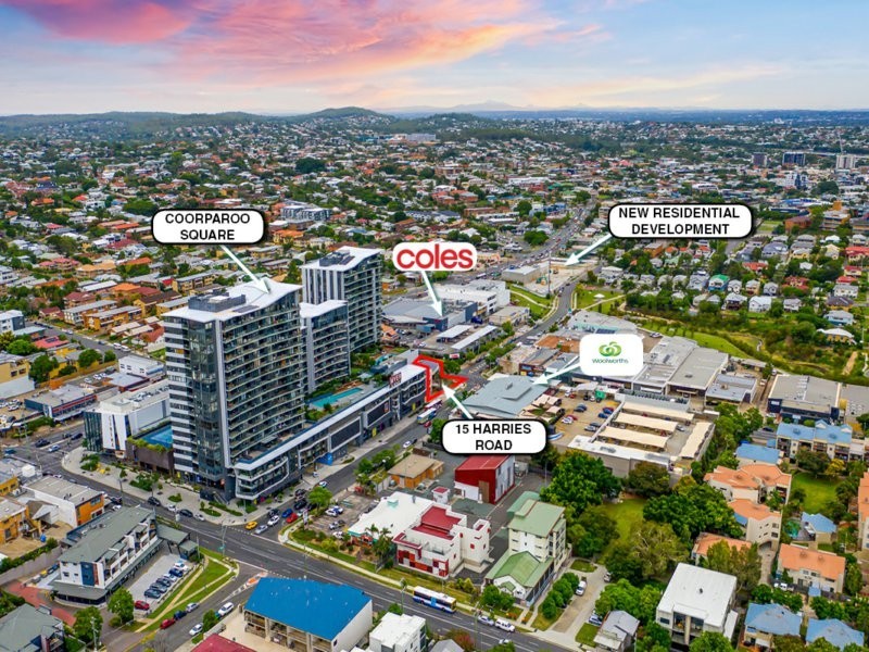 15 Harries Road, Coorparoo QLD 4151