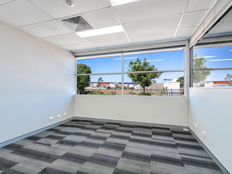 48 Hawkins Crescent, Bundamba QLD 4304