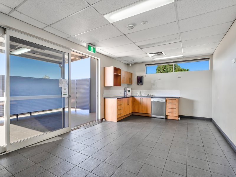 48 Hawkins Crescent, Bundamba QLD 4304