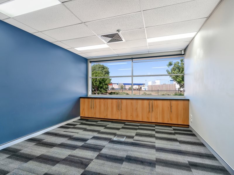 48 Hawkins Crescent, Bundamba QLD 4304