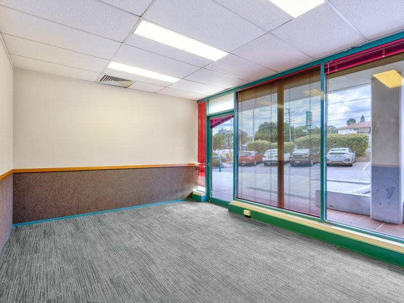 105 Browns Plains Rd, Browns Plains QLD 4118