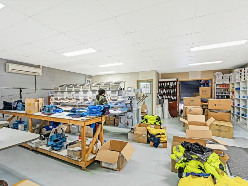 50 Neon Street, Sumner QLD 4074