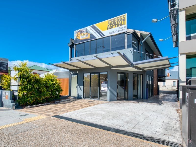 63 Old Cleveland Road, Greenslopes QLD 4120