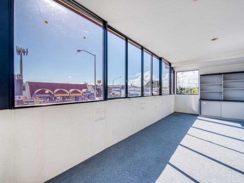 63 Old Cleveland Road, Greenslopes QLD 4120