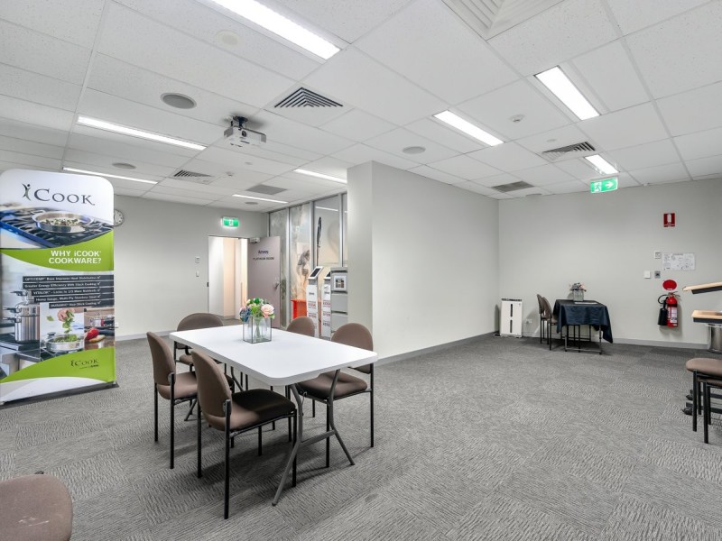 3994 Pacific Highway, Springwood QLD 4127