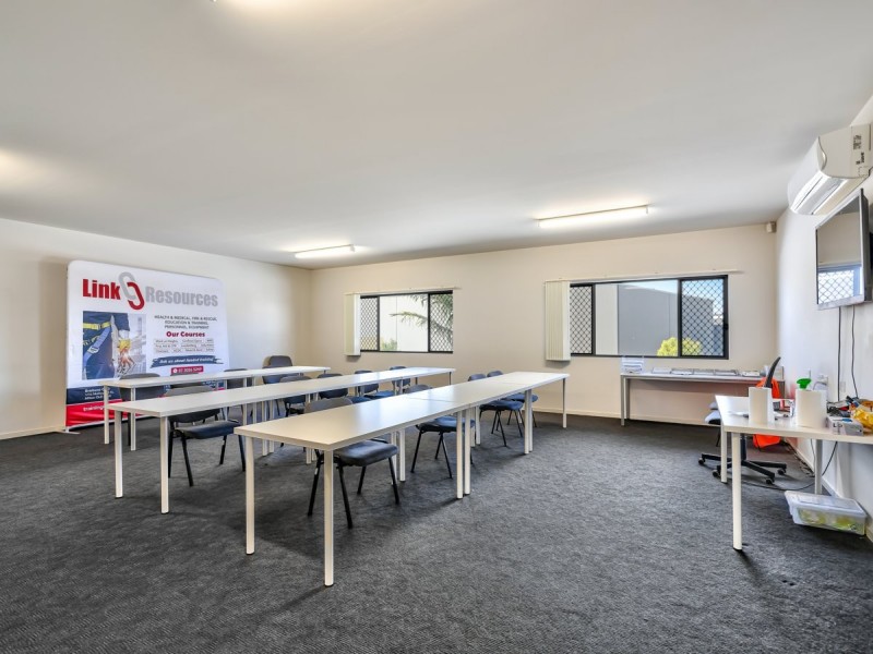 4/31 Henry Street, Loganholme QLD 4129