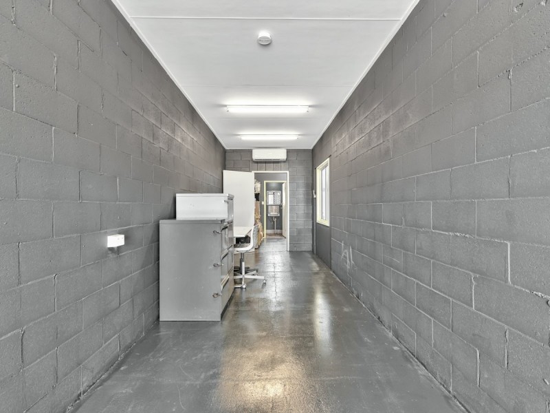 2/103 Harburg Drive, Beenleigh QLD 4207