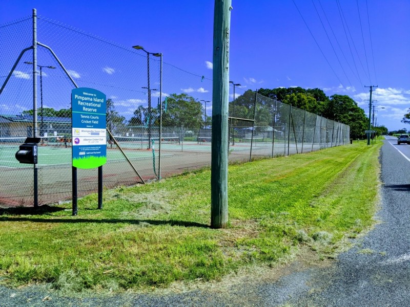 4 Cooks Road, Woongoolba QLD 4207