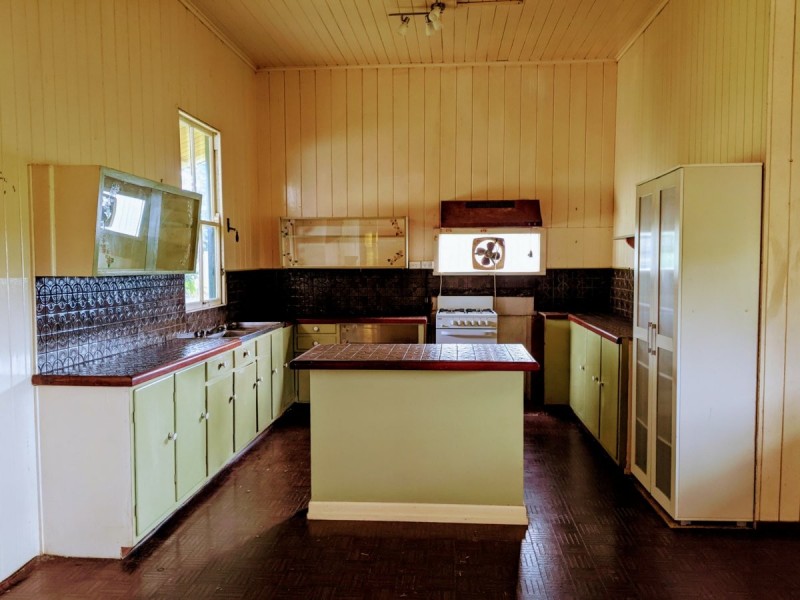 4 Cooks Road, Woongoolba QLD 4207