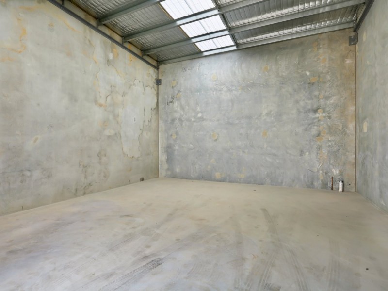 21 Middle Road, Hillcrest QLD 4118