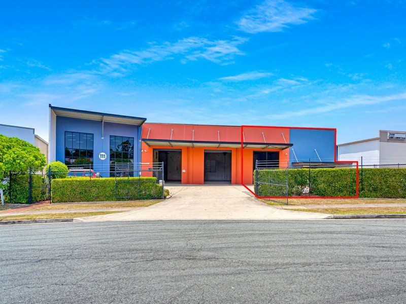 111 Gardens Drive, Willawong QLD 4110