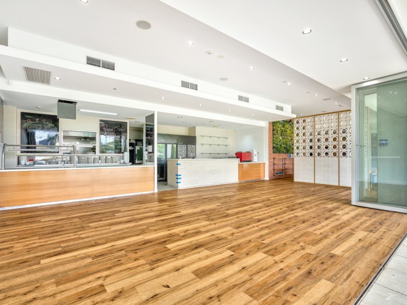 2/101 Clarence Road, Indooroopilly QLD 4068