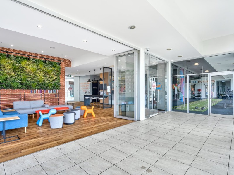 2/101 Clarence Road, Indooroopilly QLD 4068