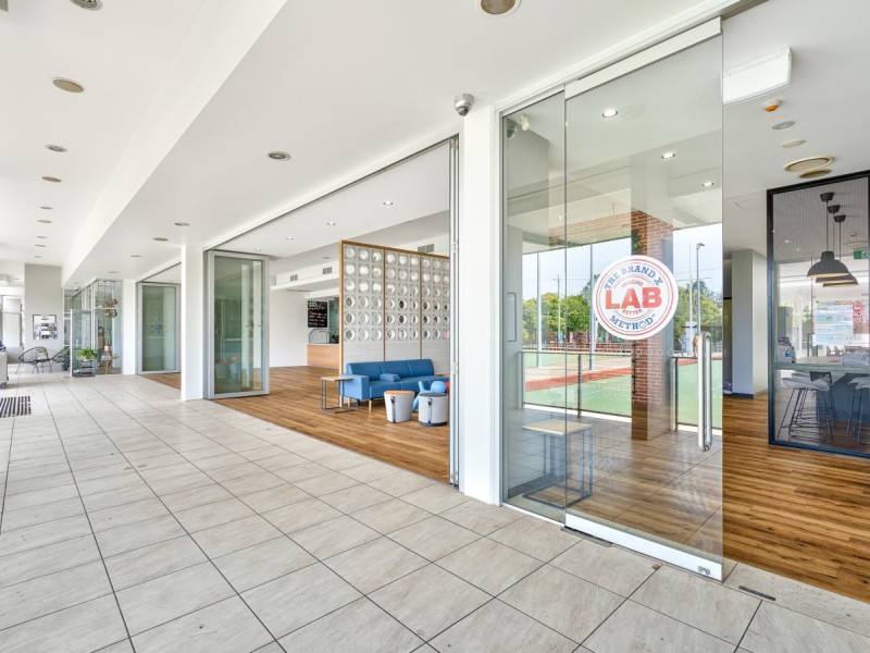 2/101 Clarence Road, Indooroopilly QLD 4068