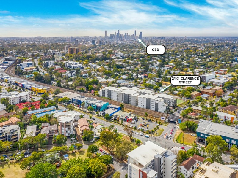 2/101 Clarence Road, Indooroopilly QLD 4068