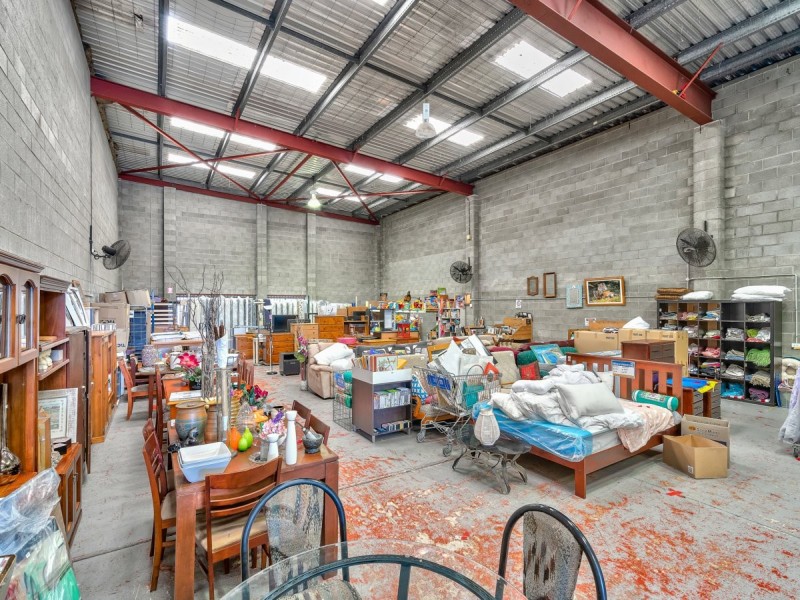 28 Johnson Road, Hillcrest QLD 4118