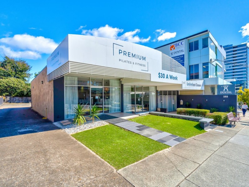 193 Cavendish Road, Coorparoo QLD 4151