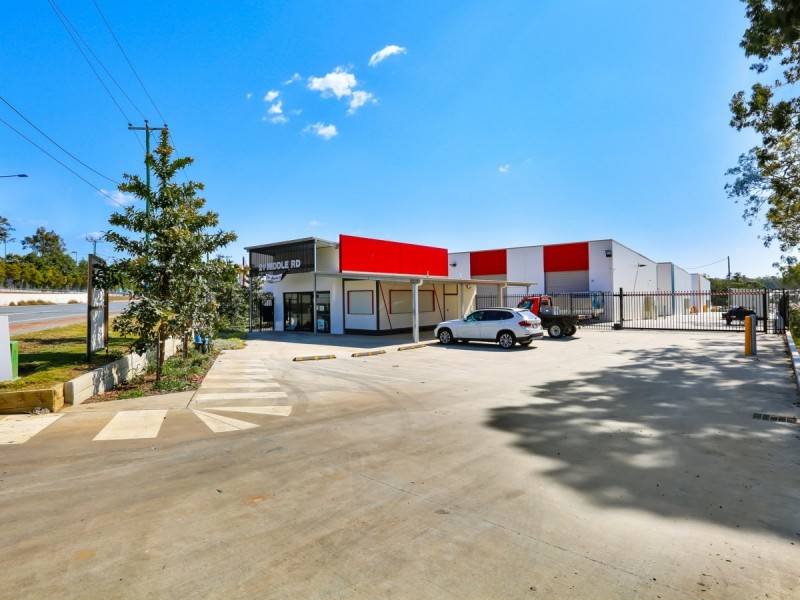 21 Middle Road, Hillcrest QLD 4118