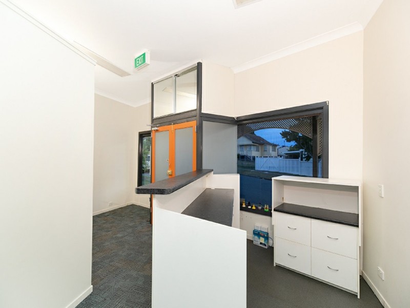 10 Fegen Drive, Moorooka QLD 4105