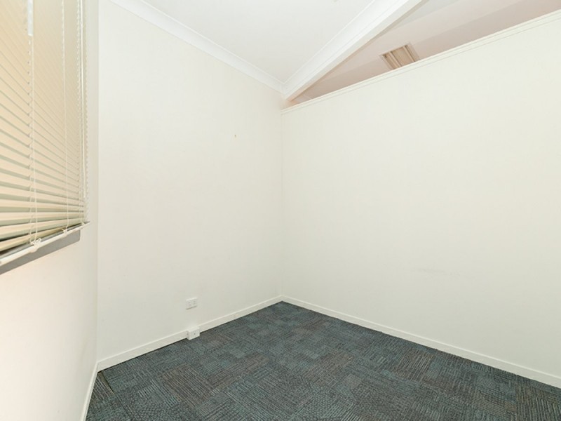 10 Fegen Drive, Moorooka QLD 4105