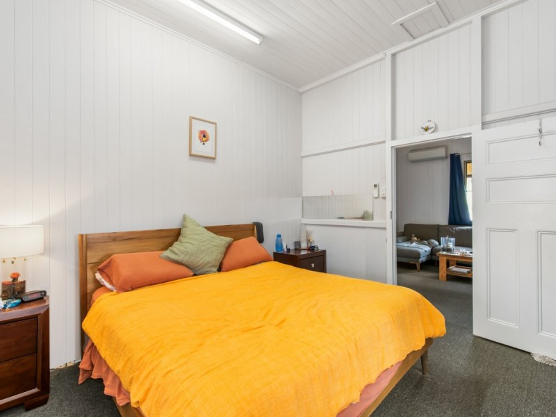 4 & 6 Rowland Street, North Ward QLD 4810