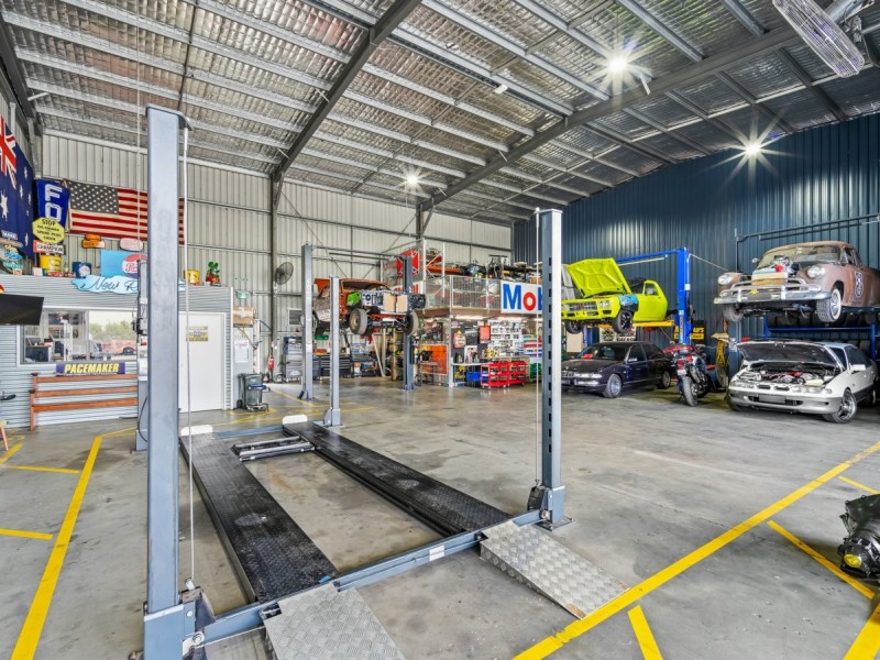 12 Sonia Circuit, Raceview QLD 4305