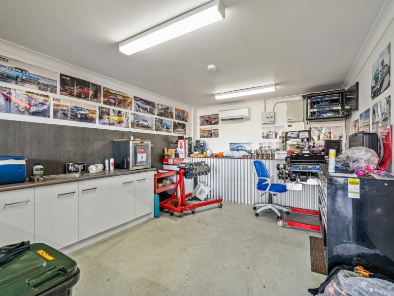 12 Sonia Circuit, Raceview QLD 4305