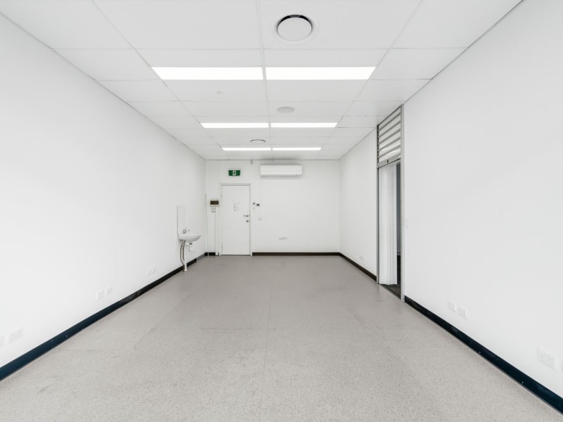 1412 Logan Road, Mount Gravatt QLD 4122