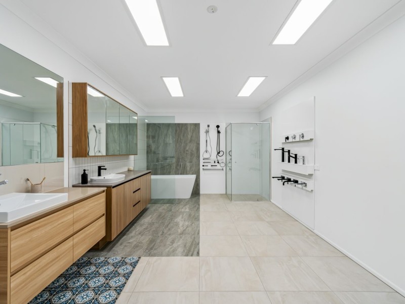 3 Monique Court, Raceview QLD 4305