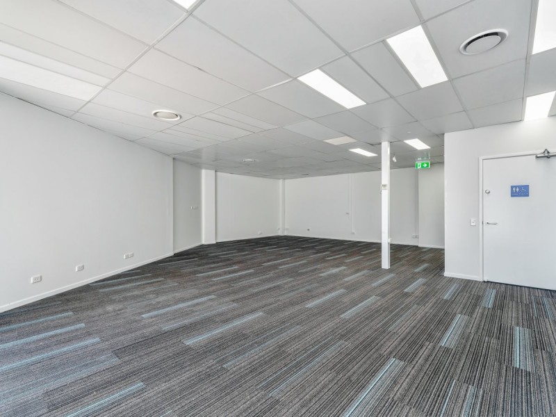 90-98 Pine Mountain Road, Brassall QLD 4305